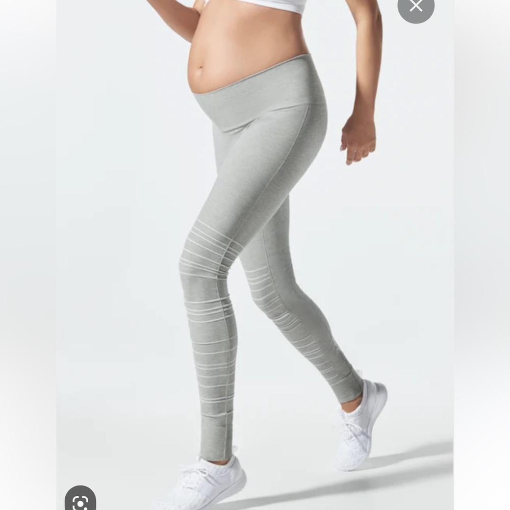BLANQI maternity sport support hipster leggings size small